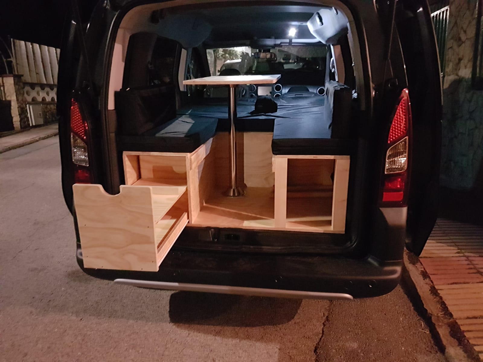 Kit di mobili per camper per tutti i tipi di furgoni Camperízate